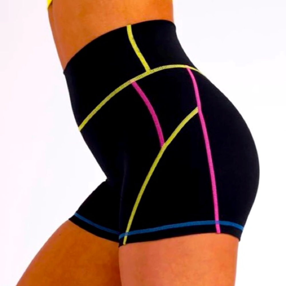 Brand New | BuffBunny Wave Shorts | Medium